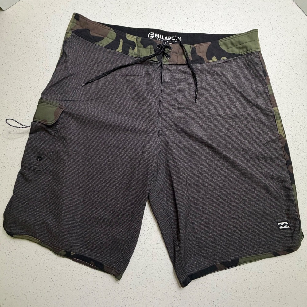 Billabong Recycler 73 Pro Board Shorts Mens 36 Grey Camo Cargo Swim Trunks